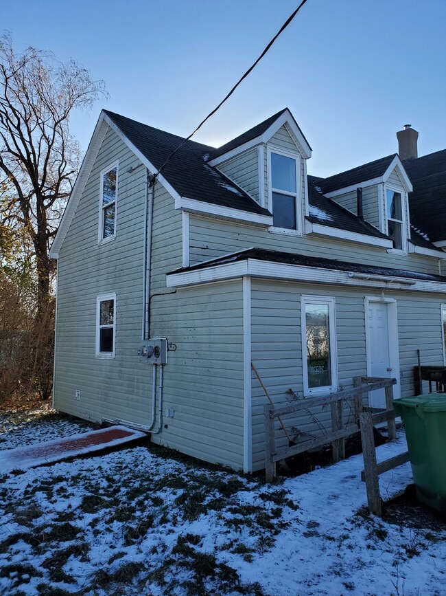 2082 College St in Westville, NS - Building Photo - Building Photo