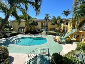 729 NE 16th Ave in Fort Lauderdale, FL - Building Photo