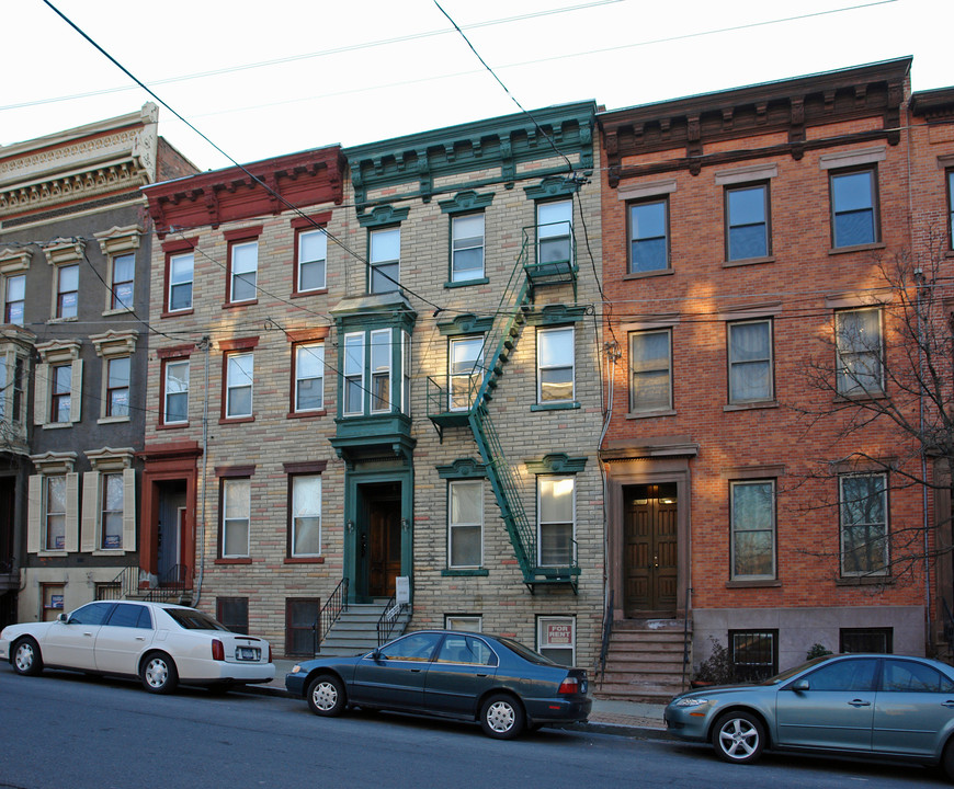 21 Ten Broeck St in Albany, NY - Foto de edificio