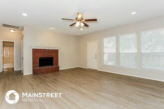 815 Ackers Dr in Arlington, TX - Foto de edificio - Building Photo