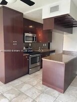 9311 SW 4th St in Miami, FL - Building Photo