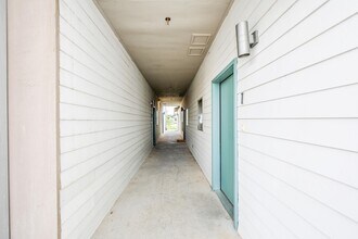 1511 Don Camilo Blvd, Unit 3 in Laredo, TX - Building Photo - Building Photo