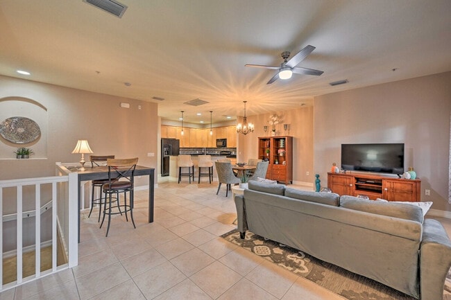 9155 Delano St in Naples, FL - Building Photo - Building Photo