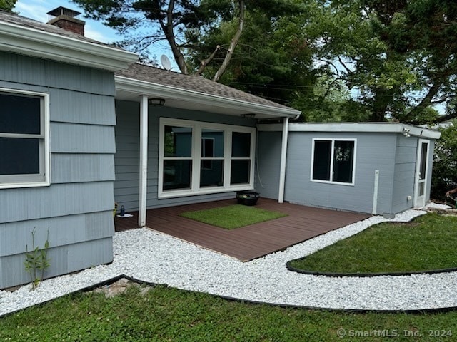 property at 8 Drumlin Rd