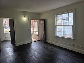 124 Dawes Ave in Akron, OH - Building Photo - Building Photo