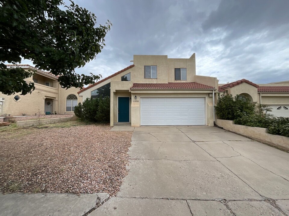 11204 Malaguena Ln NE in Albuquerque, NM - Building Photo