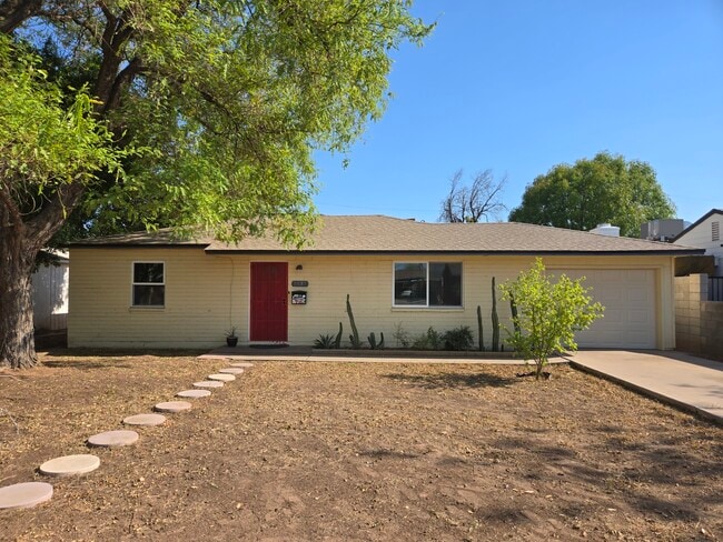 property at 1537 W 1st Pl