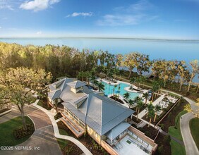 128 Zephyr Dr in Saint Johns, FL - Foto de edificio - Building Photo