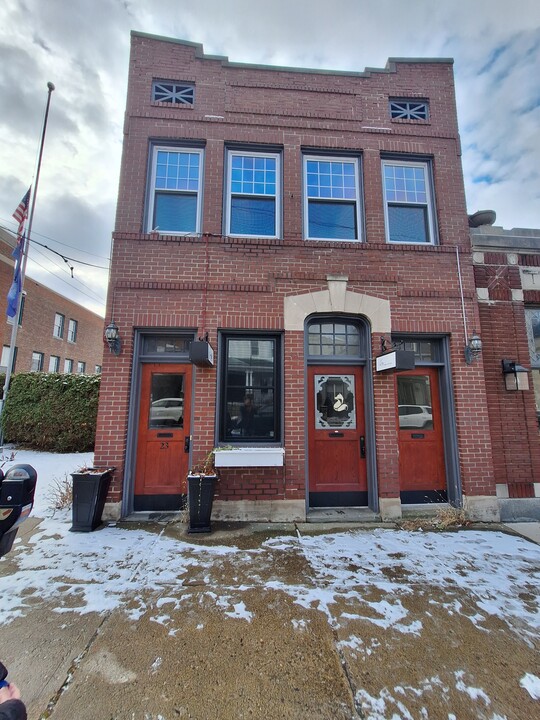 23 Broad St, Unit 23B in Pittston, PA - Foto de edificio