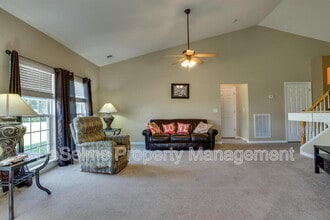 2007 McCrory Pl in Spring Hill, TN - Building Photo - Building Photo