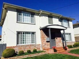 216 Paramount Dr, Unit 1 in Millbrae, CA - Building Photo