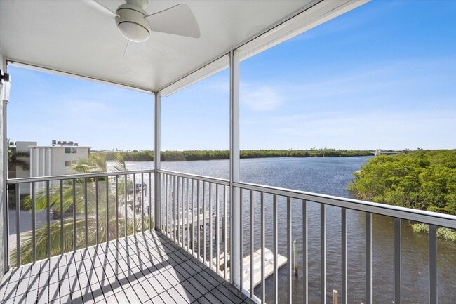 property at 689 NE 6th Ct