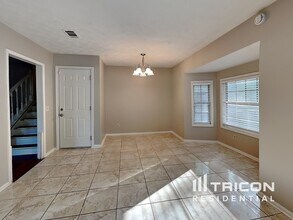 4069 Valley Brook Rd in Snellville, GA - Building Photo - Building Photo