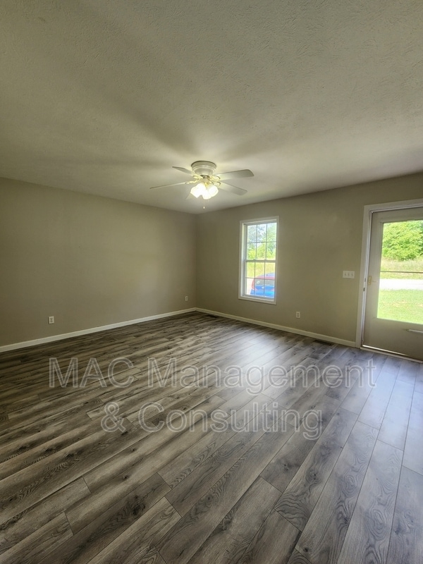 1572 Shipley Rd in Cookeville, TN - Building Photo - Building Photo