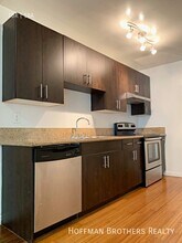 1851 Winona Blvd in Los Angeles, CA - Foto de edificio - Building Photo