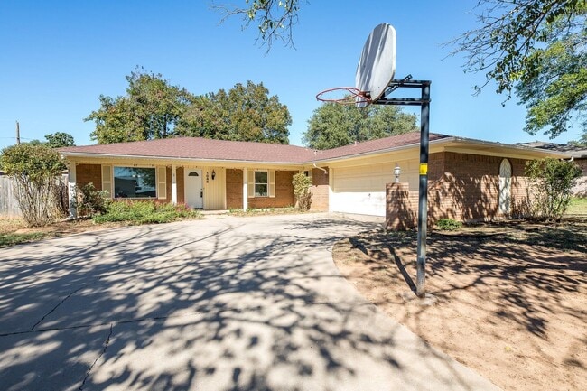 property at 1046 Jan Lee Dr