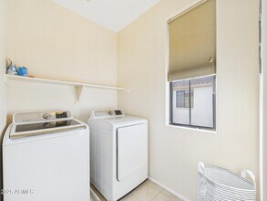 2326 W Sleepy Ranch Rd in Phoenix, AZ - Building Photo - Building Photo