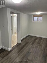 8 Thorncroft Crescent in Ajax, ON - Building Photo - Building Photo