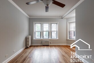 742 W Addison, Unit 3N in Chicago, IL - Building Photo - Building Photo