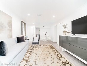 3655 Old Shell Rd in Mobile, AL - Foto de edificio - Building Photo