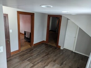 507 S 9th St, Unit Apt B in Norfolk, NE - Building Photo - Building Photo