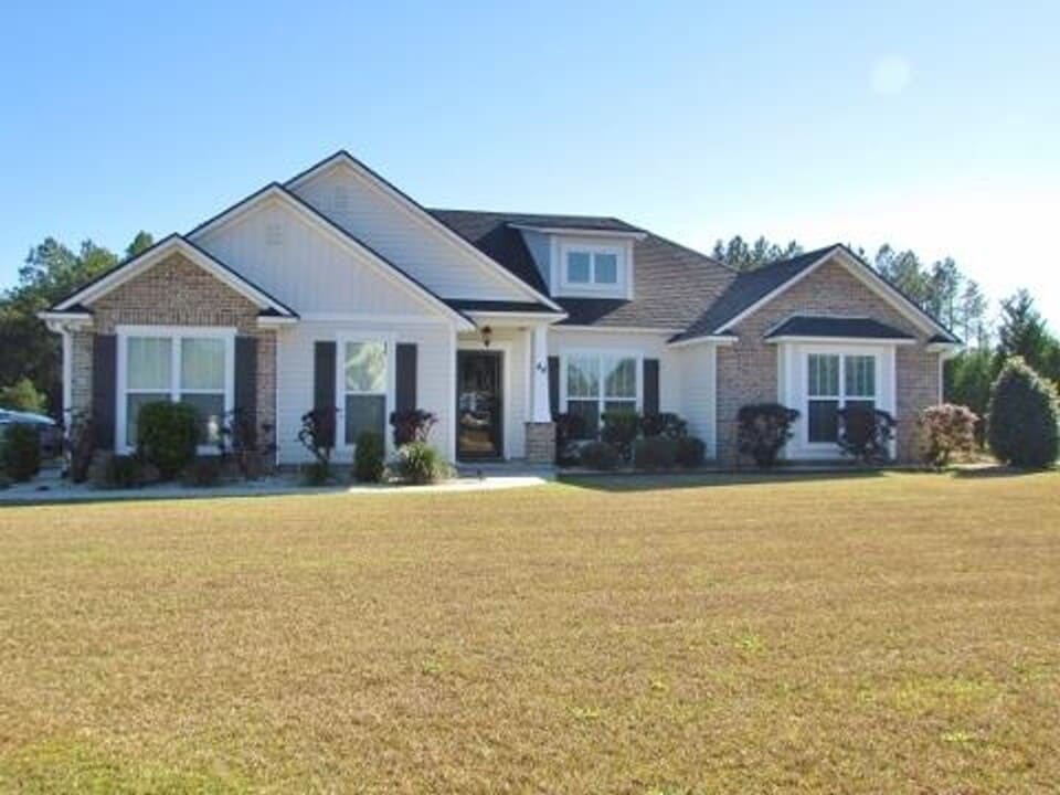 44 Brooklyn Ln in Lakeland, GA - Building Photo