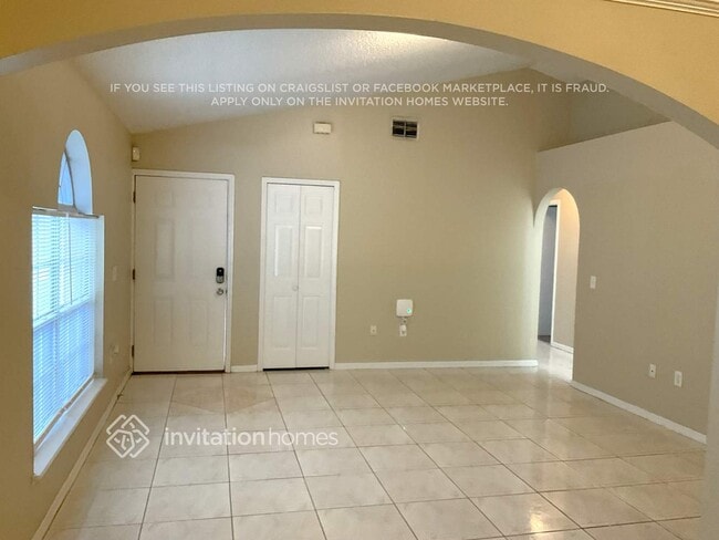 2419 Parsons Pond Cir in Kissimmee, FL - Building Photo - Building Photo