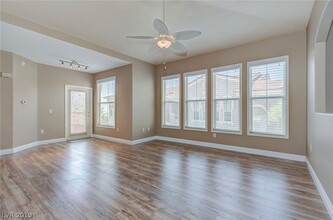 10550 W Alexander, Unit 2046 in Las Vegas, NV - Building Photo - Building Photo