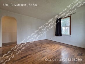 8801 Commercial St SW in Lakewood, WA - Building Photo - Building Photo