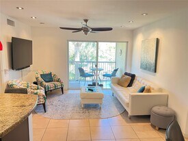 460 S Park Rd in Hollywood, FL - Building Photo