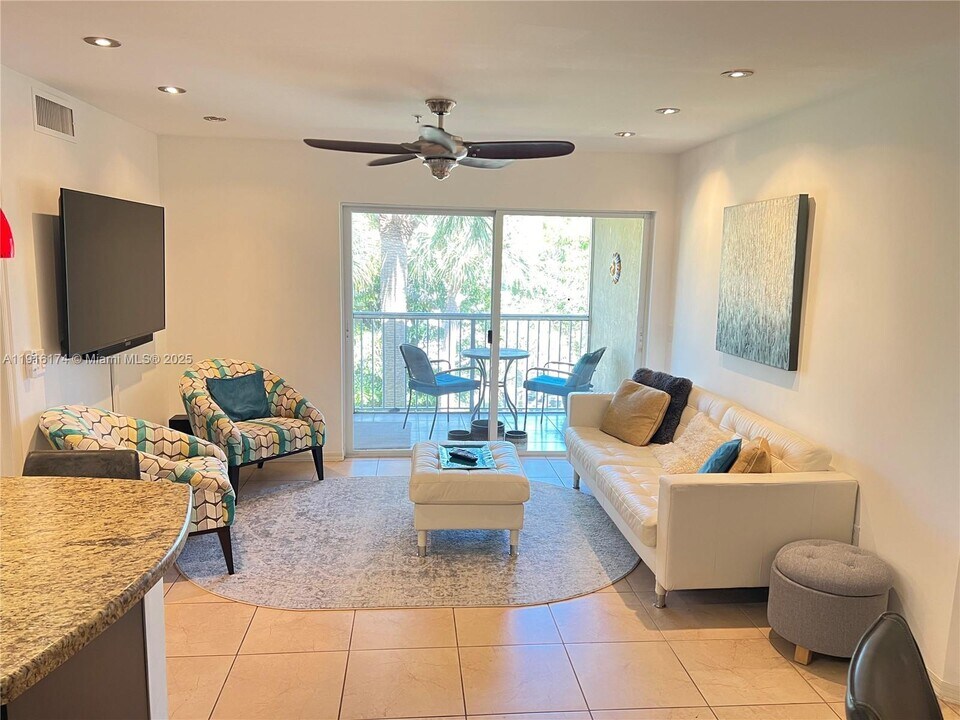 460 S Park Rd in Hollywood, FL - Building Photo