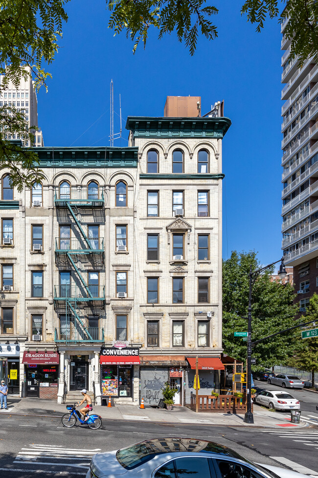 1274 Amsterdam Ave in New York, NY - Building Photo - Building Photo