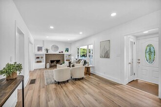 2128 Hampstead Rd in Cleveland Heights, OH - Building Photo - Building Photo