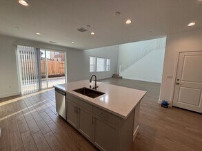 2909 E Corteza Dr in Fresno, CA - Building Photo - Building Photo