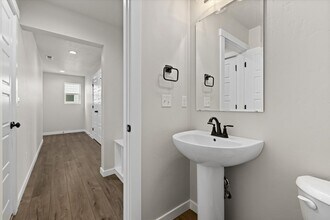 6226 W Karpathos St in Meridian, ID - Building Photo - Building Photo