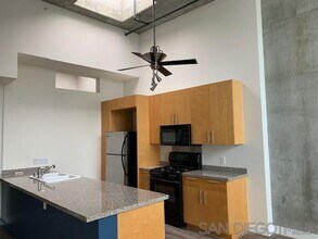 1025 Island Ave in San Diego, CA - Building Photo - Building Photo
