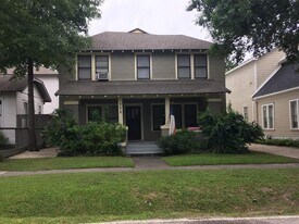 532 Cortlandt St in Houston, TX - Building Photo
