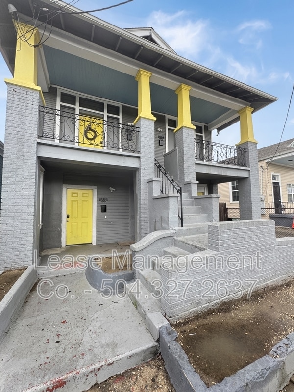 property at 2423 Magnolia St