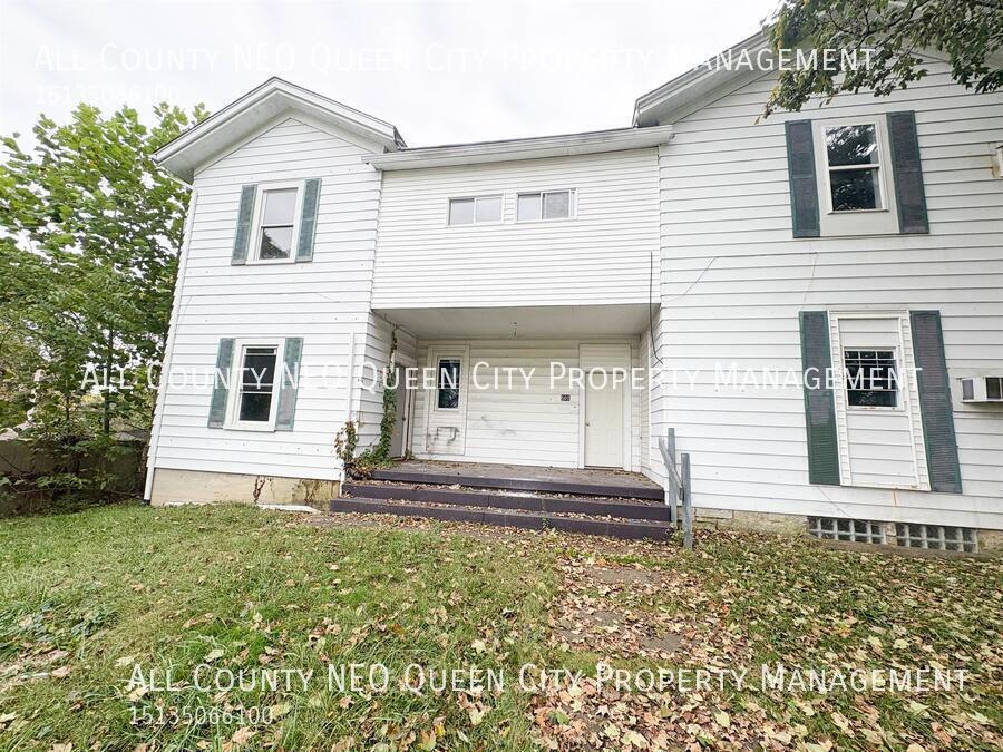 499 S Detroit St in Xenia, OH - Foto de edificio