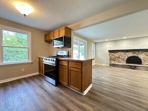 3429 54th St in Des Moines, IA - Building Photo - Building Photo