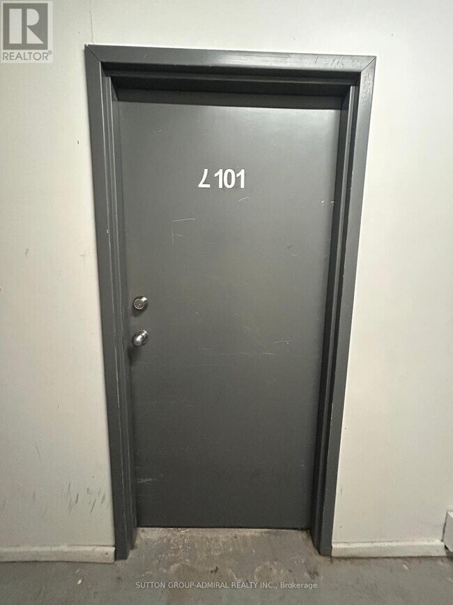 34 Noble St in Toronto, ON - Building Photo - Building Photo