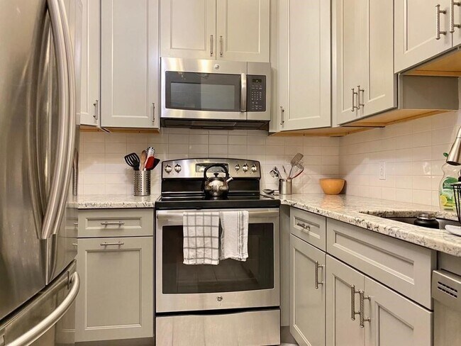 property at 282 Commonwealth Ave