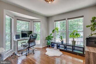 3484 Lacrosse Ct in Woodbridge, VA - Foto de edificio - Building Photo