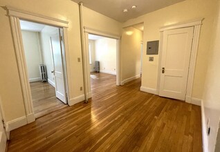 35 Wendell St, Unit 22 in Cambridge, MA - Building Photo - Building Photo