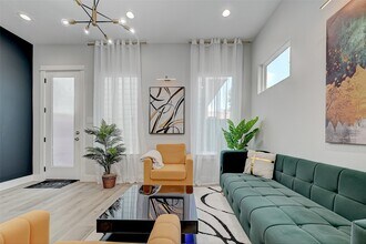 2105 Sam Wilson St in Houston, TX - Building Photo - Building Photo