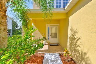 7902 Carriage Pointe Dr in Gibsonton, FL - Building Photo - Building Photo