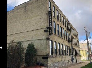 602 S 9th St in Milwaukee, WI - Building Photo - Building Photo
