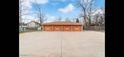 1928 3rd St, Unit 4 in Cuyahoga Falls, OH - Building Photo - Building Photo