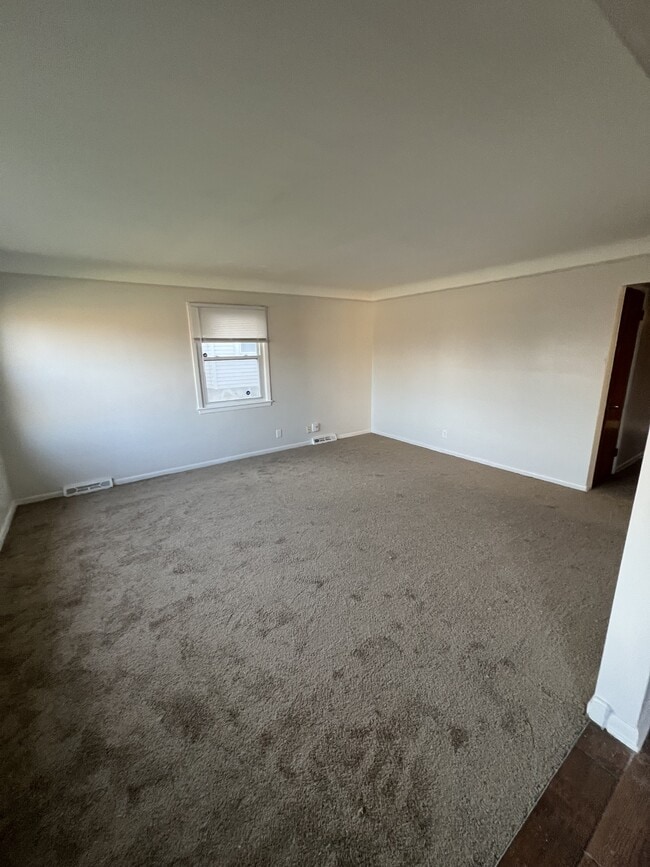 13706 Rexwood Ave in Garfield Heights, OH - Building Photo - Building Photo