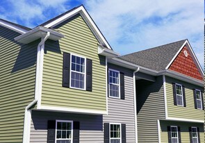 Orchard Hills in Kingston, NY - Building Photo